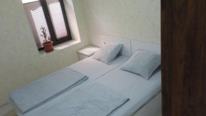 Begzod's room